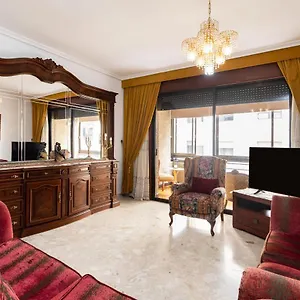https://homelike-spacious-classic-design-apartment-center.in-canary-islands.com